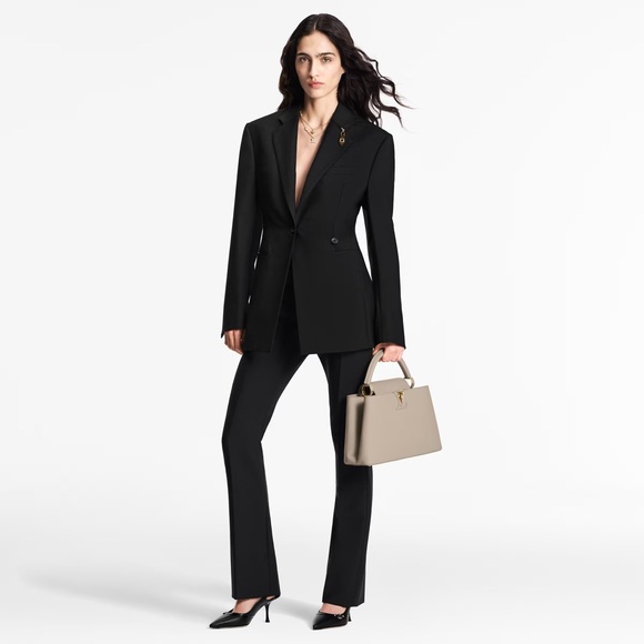 Louis Vuitton LV Monogram Authentic Capucines MM Galet Handbag Retail $7,700 - Picture 1 of 16